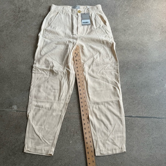 Everlane NWT Tencel Relaxed Chino Size 2 parchment - Picture 8 of 16
